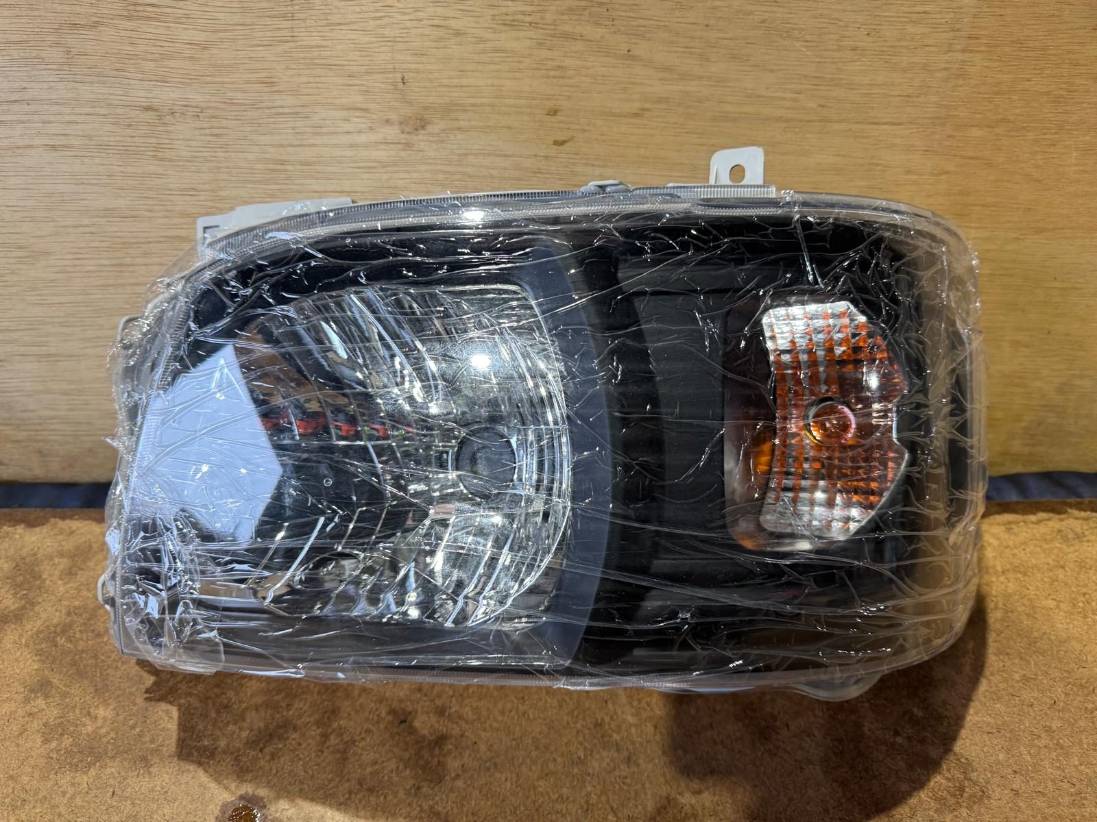 CG-P39 | Brand New Left-Side Headlight for Toyota Hiace (KDH200)