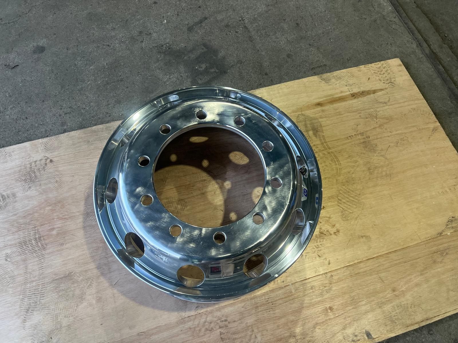 CG-P72 | Alcoa Aluminum Wheel, 10-Hole ISO, 22.5 x 7.50