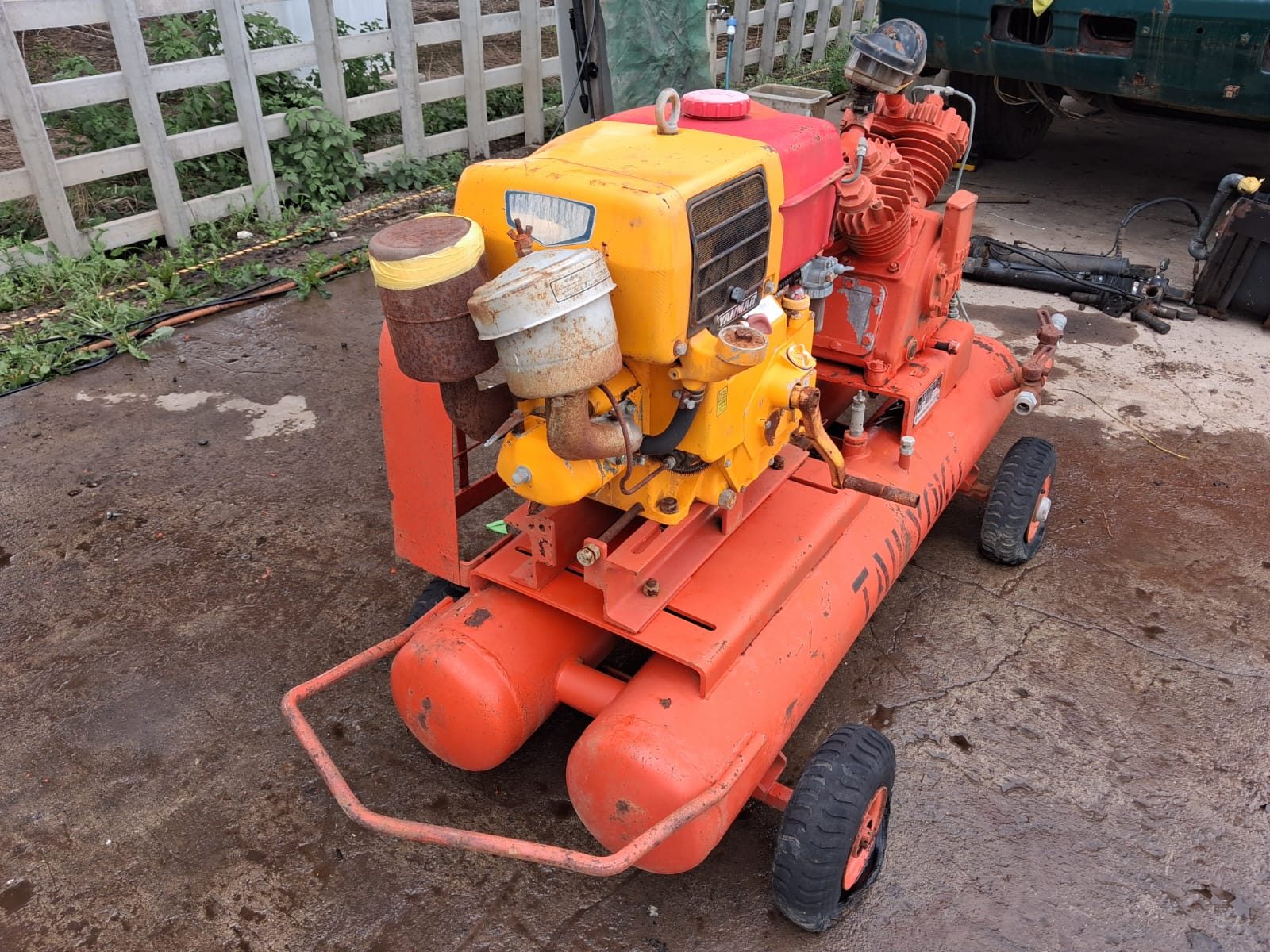 CG-P8 | Engine & Compressor
