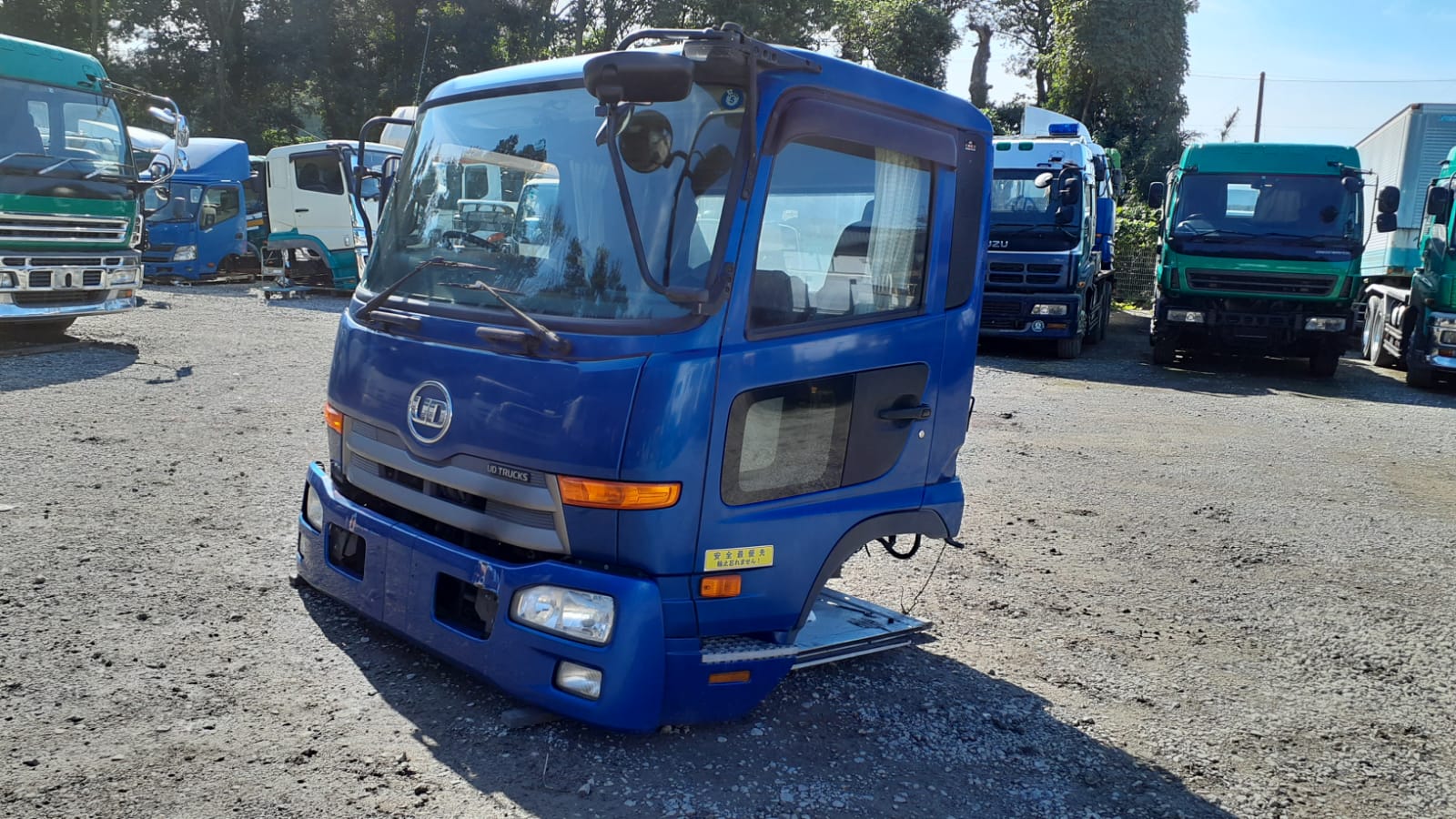 CE-BA-14 | Cabin only UD Trucks Cabin MK38L-10739 TKG-MK38L December 2012