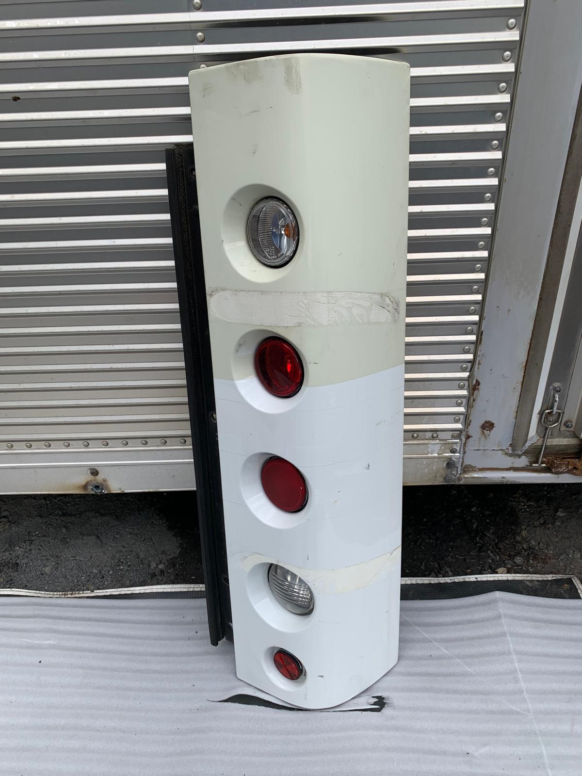 CE-AG-25-P5 | Hino Poncho Left Rear Light ASSY