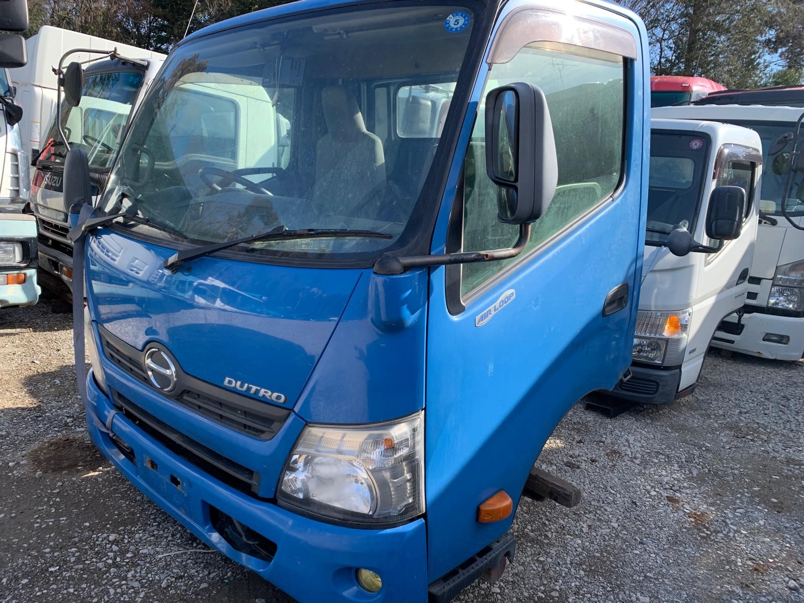 CE-AK-45 | Cabin only Hino Dutro Cabin XZU720-0006547 TKG-XZU720M April 2014