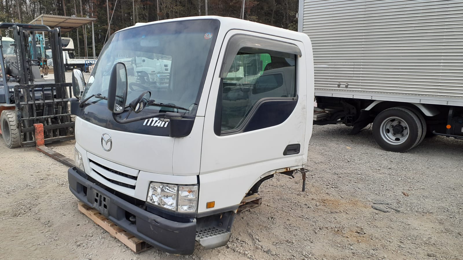 CF-AC-52 | Cabin only Mazda Titan Cabin WH69G-300247 WH69G May 2004
