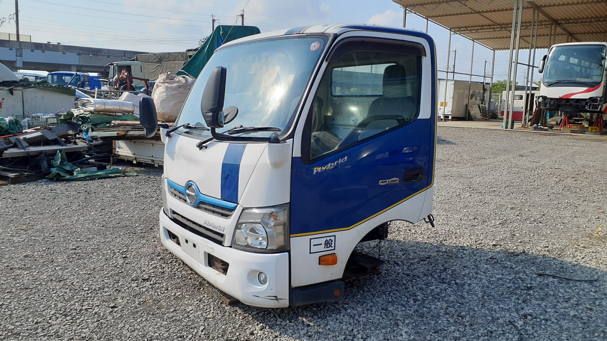 CF-AE-37 | Cabin only Hino Dutro Cabin XKU710-0002357 TSG-XKU710M July 2015
