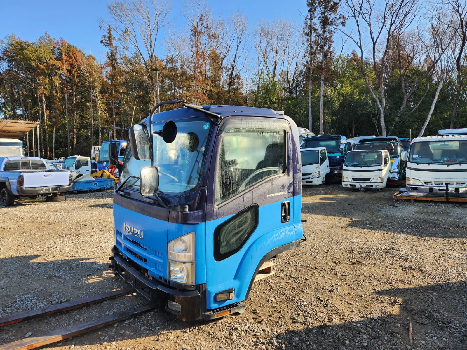 CF-BB-73 | Cabin only Isuzu Forward Cabin FRR90-7000892