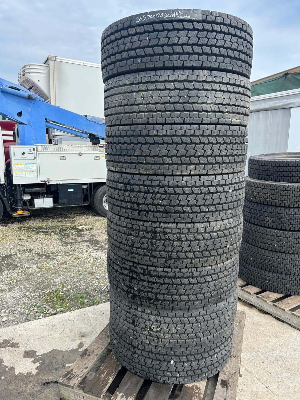 CG-AH-13-P1 | 265 70R19.5 Yokohama 2023 Model 8 tires 80% tread Studless winter tires
