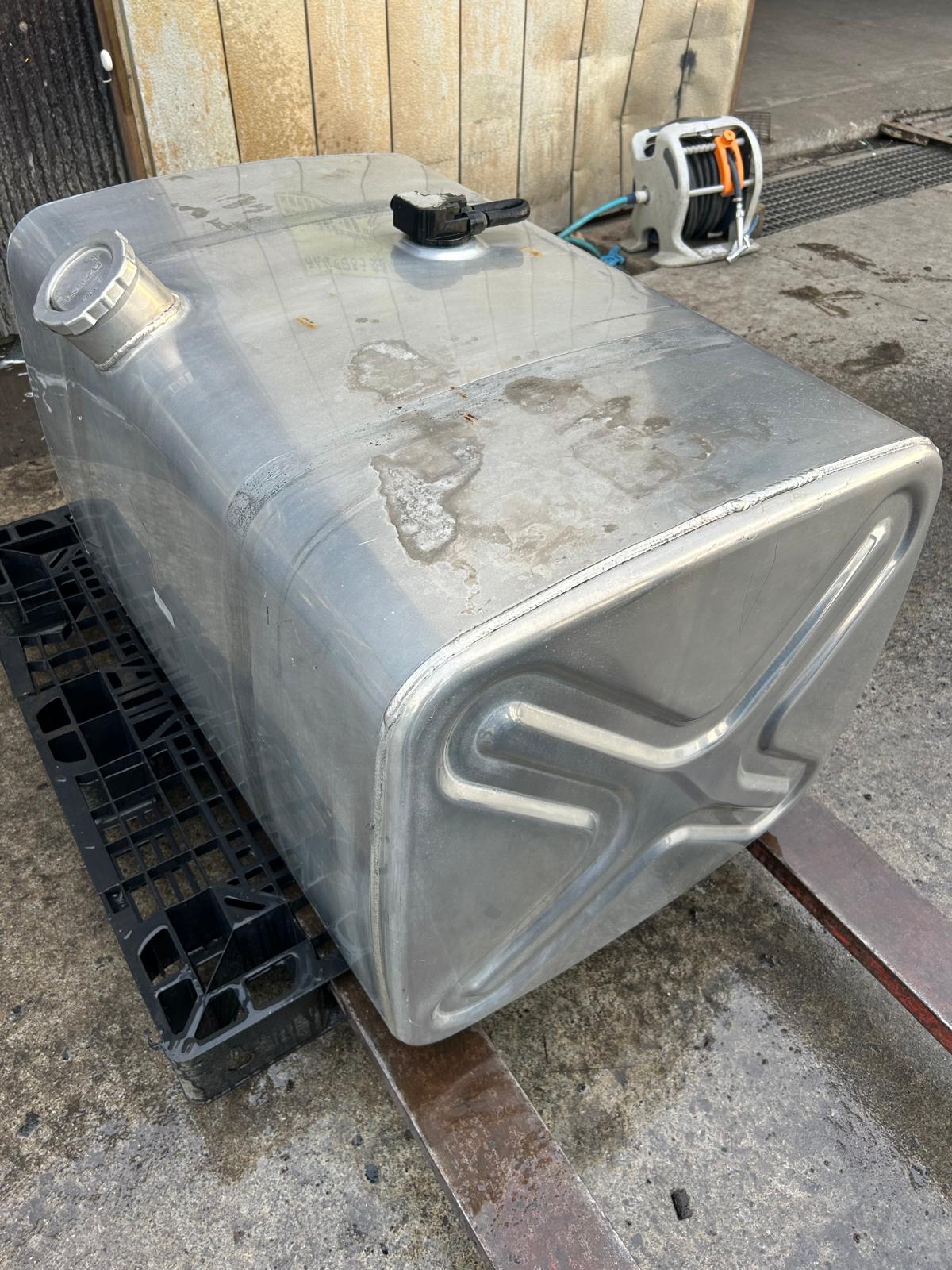 CG-AH-14-P1 | Aluminum Fuel Tank Diesel | Isuzu