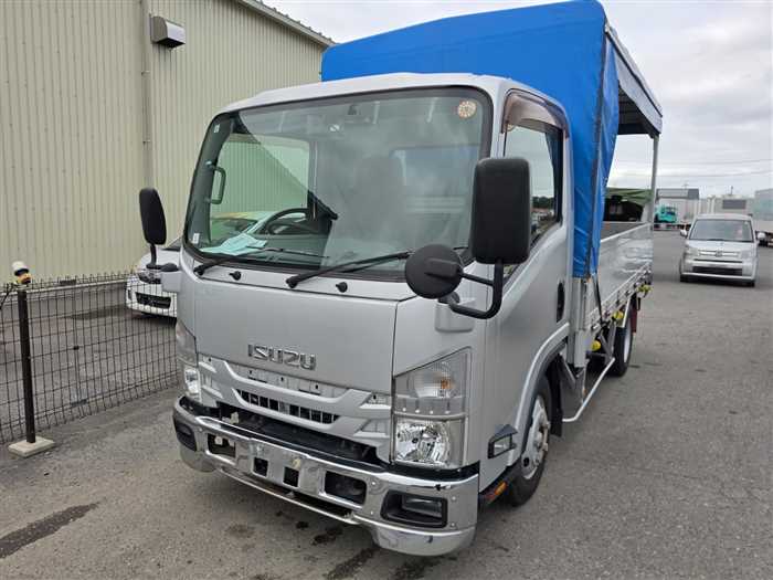 Isuzu Elf Truck