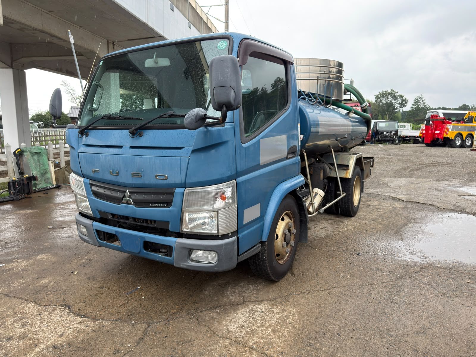 Mitsubishi Canter