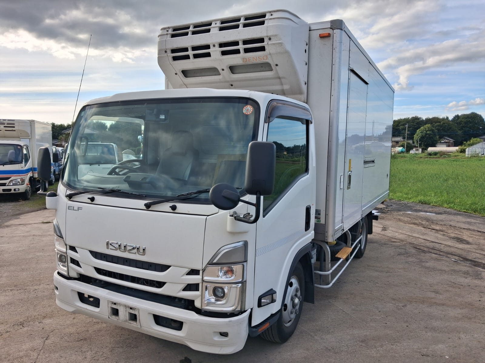 Isuzu Elf Truck