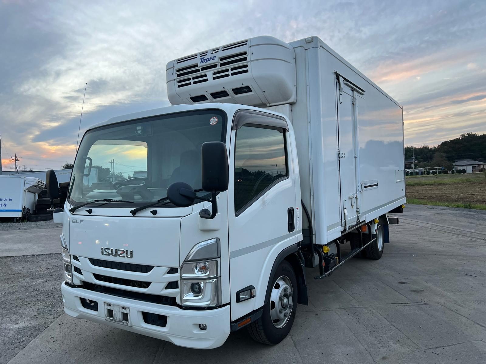 Isuzu Elf Truck